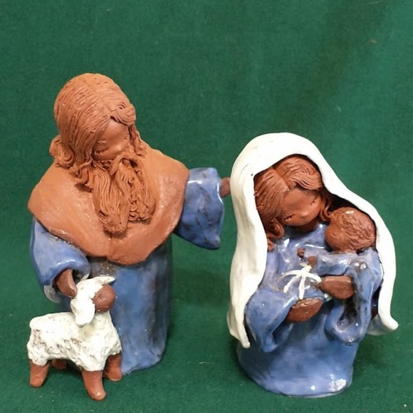 Christmas NATIVITY Mary, Jesus, Joseph and lamb ceramic figurines, signed - Picture 1 of 4